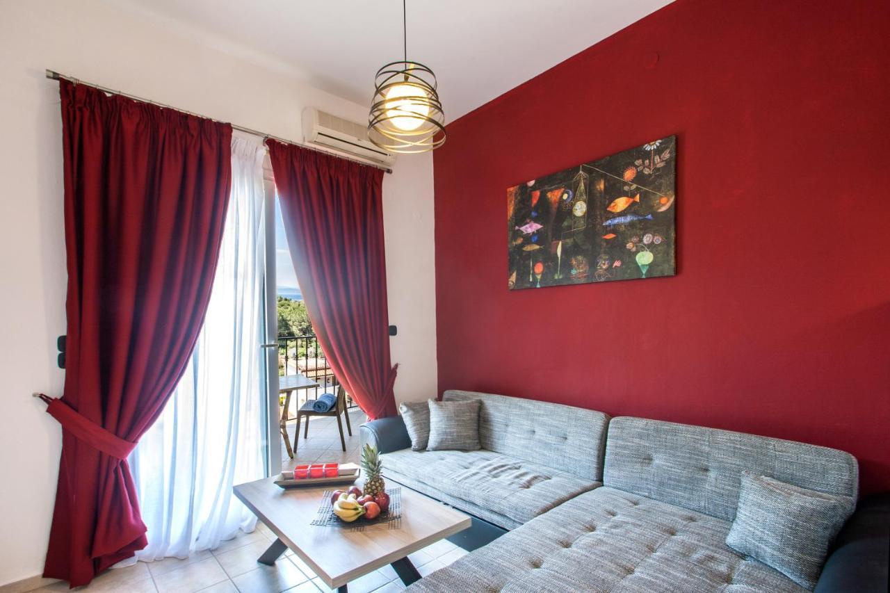 Hermes Hotel Vromolimnos Exterior photo