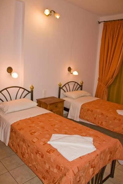 Hermes Hotel Vromolimnos Exterior photo